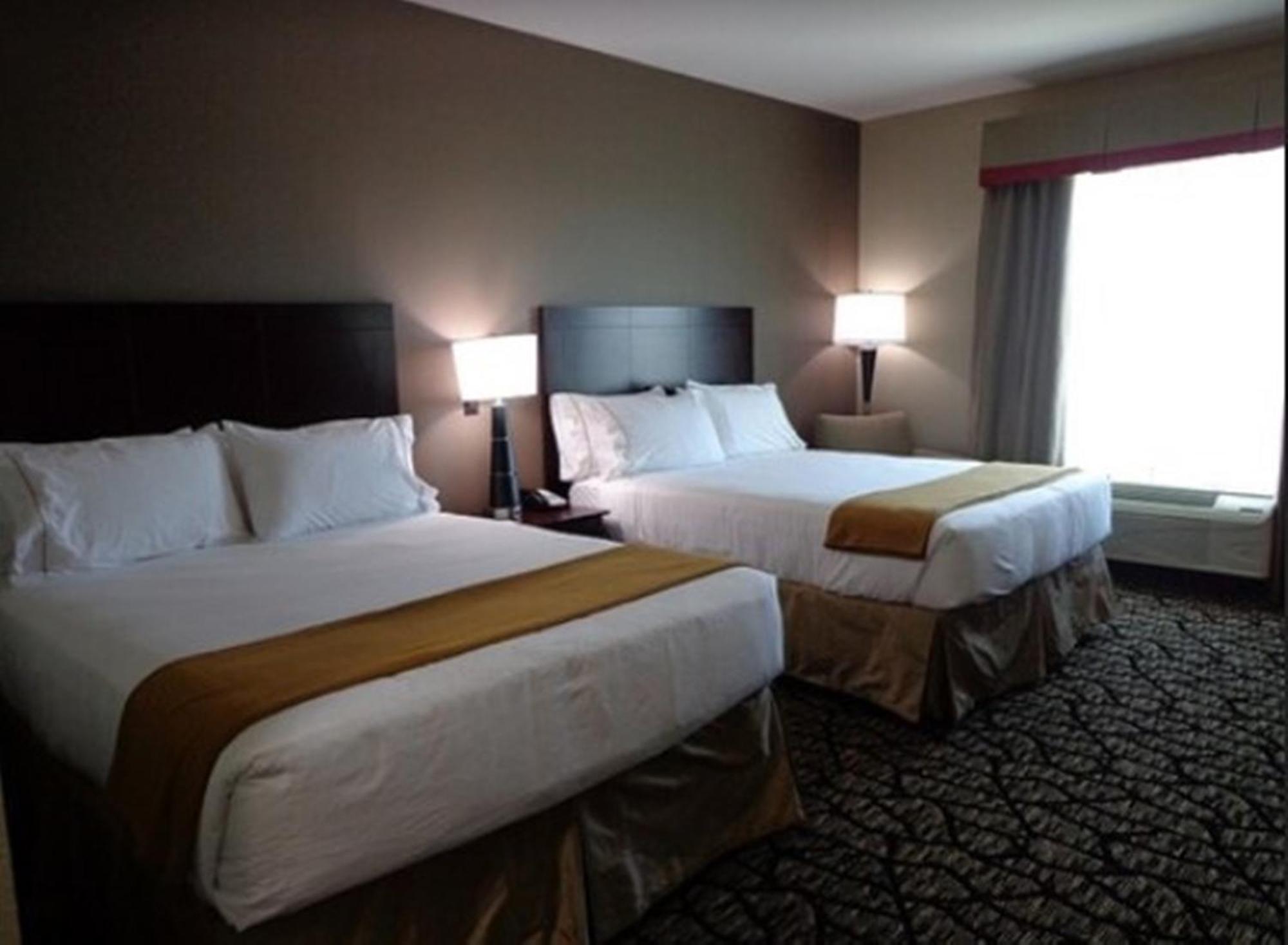Holiday Inn Express And Suites Lubbock South By Ihg Стая снимка