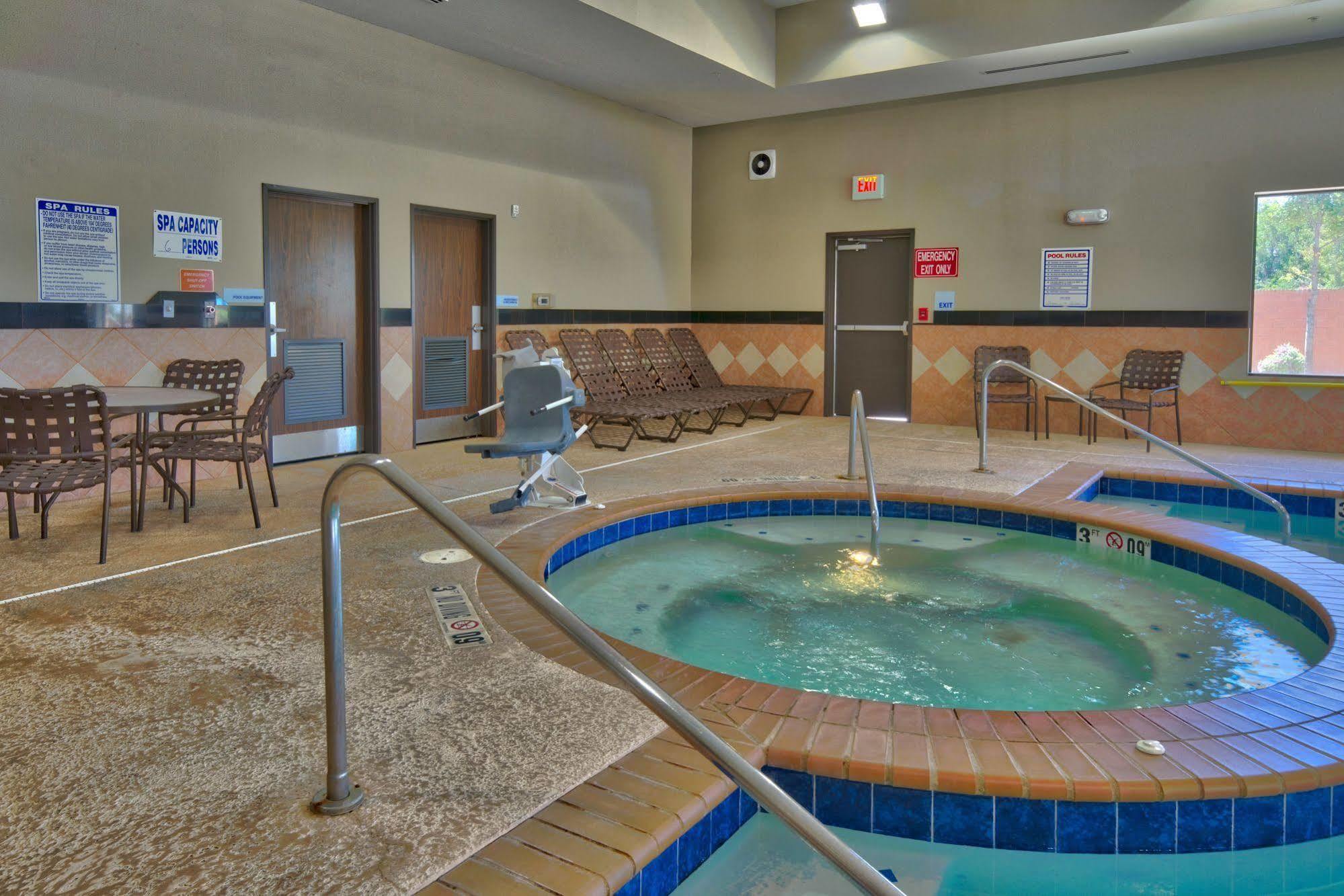 Holiday Inn Express And Suites Lubbock South By Ihg Екстериор снимка